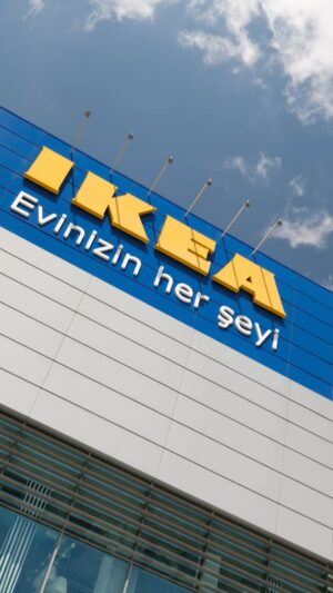 Derya Şensoy Instagram - Okula dönüş heyecanı bu hafta itibariyle herkesi sardı. 
Ben de sizin için IKEA Türkiye’den çok güzel ürünler seçtim. 
Videonun tamamı IKEA Türkiye Youtube kanalında. @ikeaturkiye #işbirliği