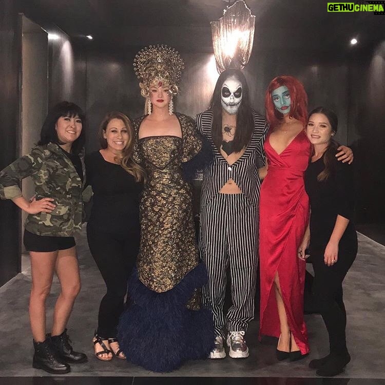 Devon Aoki Instagram - Weekend squad! Halloween in Vegas not a bad idea @gelilapuck and @chefwolfgangpuck @steveaoki thank you x love you guys so much. Thanks #stylingbyb @bcompleted for turning me into a queen and @rinaldyyunardiofficial what a masterpiece and amazing dress @davidhsf plus hair by @lv_hair_by_stephanie and @nikki.paint for turning Steve into the next level Jack. 😘 video music by my all time fav pianist genius Julien Marchal Insight on iTunes photo @danilolewis