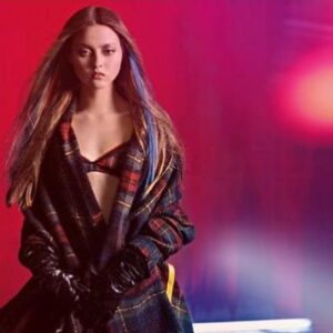 Devon Aoki Instagram - “Beauty is the result of what you put into your soul, your thoughts." ‪Peter Lindbergh‬ ‪
Rest In Peace Peter!  You were so full of warmth and kindness—pure sunshine.  It was such a privilege to work with you and to know your heart.  Thank you.  You will be so very missed.  @realpeterlindberghfoundation @therealpeterlindbergh ‬🌹