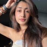 Dhanashree Verma Instagram - Kaafi achi selfies keechi meine 🥞 good skin, good food aur kabhi kabhi good selfies … aur Kya chahiye