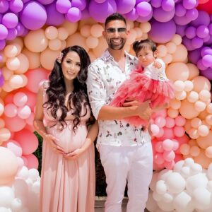 Dhar Mann Instagram - 35 weeks today, Myla Sky is almost here! 🙏🏽❤️

I wanted to take a second to say how incredibly grateful I am to have such an amazing partner @LauraG_143 by my side. Last night I watched her get up throughout the night from being so nauseous. Even though she was feeling sick and dealing with so much pain from pregnancy, her biggest concern was not to wake me up because she knew I had a busy day today. Of course I kept getting up to ask her what I could do to help her, but in typical Laura fashion she told me "I'm okay" and that she "doesn't need anything" so I should "go back to sleep."

If you know Laura, you know she will never inconvenience anyone else regardless of the pain that she's going through. That's how big her heart is. Despite growing a baby inside of her and dealing with all the labor pains, she still manages to be a wonderful mom to our 1-year old, an amazing boss to the big team she manages, and the most incredible blessing to her family and I. 

I am so thankful for you baby, God truly blessed me when you came into my life. You have a level of strength and sacrifice I never even knew was possible. I love you so much and can’t wait to meet our baby girl! 👶🏻❤️