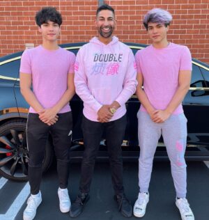 Dhar Mann Instagram - STOKEd about my video with @imalanstokes @imalexstokes 🙌🏾 Had so much fun collabing with these two! This was the first time in @dharmannstudios history where the influencers I collabed with played the main roles and I must say they did absolutely incredible! Comment down below if you’d like to see a Part 2 👇🏽