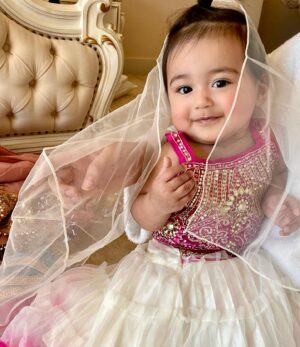 Dhar Mann Instagram - May the bright lights of Diwali spread peace, love, health and happiness into your life. God bless you and happy Diwali from my little family to yours 🙏🏽❤️