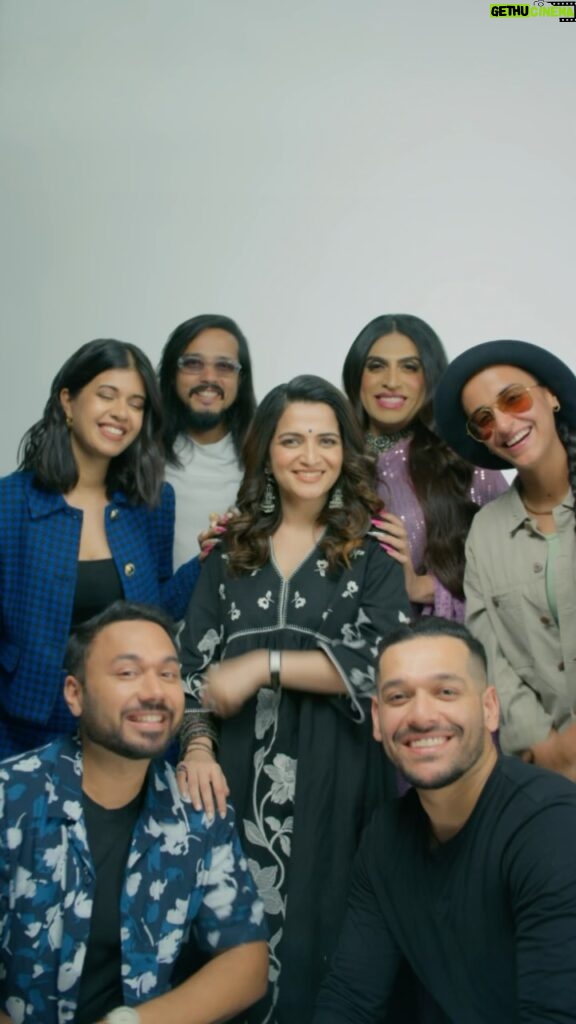 Dhivyadharshini Instagram - #celebratingmyvote Thanks for inviting me @metaindia for this campaign. Had a lovely time with these wonderful creators from all over our country also proud to represent South India ❤️❤️ so the point is “CAST YOUR VOTE” and Celebrate Your Vote. Met the talented @sushantdivgikr vibrant @ruheedosani charming @sejalkumar1195 and handsome boys @saranshgoila @rjabhinavv @wanderwithsky #metaindia @meta #ddneelakandan