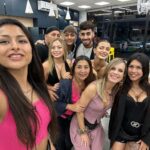 Diana Bolocco Instagram - Como saben, el jueves pasado entré a la casa de Gran Hermano!!!! Fue maravilloso estar con los 8 jugadores finalistas. Emocionante conocerlos en persona y compartir con ellos. Nos reímos, tuvimos conversaciones profundas, bailamos, regaloneamos y brindamos. Fue una noche mágica. Ah! Y puedo jactarme que esta es la única selfie que hay y habrá dentro de la casa más famosa del mundo! Denle amor a la foto! ❤️❤️❤️❤️❤️❤️❤️ @granhermanocl #granhermano #granhermanochv