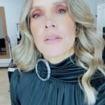 Diana Bolocco Instagram - Ya estamos en los capítulos finales. Nos vemos hoy! Noche de eliminación! @granhermanocl #granhermanochv Glam: @xsecall2 @marinaramg @danifeerstyle @paularoldan_makeup