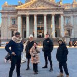 Diana Bolocco Instagram - Bélgica. Qué lindo es! A pesar de que fue donde más frío nos tocó, disfrutamos mucho. Es el país de los chocolates y de las papas fritas y créanme que mi cuerpo lo supo…..😂😂😂😂😂 En fin, lo comido y lo bailado….. En las fotos: Brujas (seguramente viví ahí en otra vida 😂😂😂), Gante y Bruselas. 🇧🇪 #shotoniphone