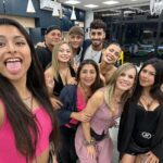Diana Bolocco Instagram - Como saben, el jueves pasado entré a la casa de Gran Hermano!!!! Fue maravilloso estar con los 8 jugadores finalistas. Emocionante conocerlos en persona y compartir con ellos. Nos reímos, tuvimos conversaciones profundas, bailamos, regaloneamos y brindamos. Fue una noche mágica. Ah! Y puedo jactarme que esta es la única selfie que hay y habrá dentro de la casa más famosa del mundo! Denle amor a la foto! ❤️❤️❤️❤️❤️❤️❤️ @granhermanocl #granhermano #granhermanochv