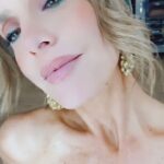 Diana Bolocco Instagram - A muy poco de terminar con esta maravillosa aventura! @granhermanocl #granhermano #granhermanochv Glam: @paularoldan_makeup @danifeerstyle @xsecall2 @marinaramg