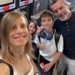 Diana Bolocco Instagram - Siempre viajar es una experiencia… más aún si es para reencontrarse con nuestro hijo mayor después de 6 meses!!!! ❤️❤️❤️ Y para nosotros además se convirtió en una súper cómoda experiencia porque LATAM Airlines nos invitó a conocer su nueva cabina premium business. El vuelo se nos pasó “volando” literalmente!!! Muchas gracias @latamairlines , realmente espectacular!!!!