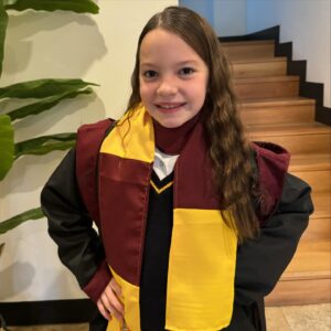 Diana Bolocco Instagram - Mi maravillosa Hermione Granger lista para celebrar la semana del libro. Magia pura mi niña….. ❤️❤️❤️❤️