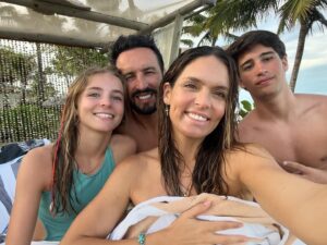 Diana Chaves Instagram - 🩵