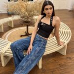Diana Penty Instagram - Slowly stepping out of denial…cos low-rise is here to stay 👖🙄 @thebaeclub.in @simranchhabrajewels @namitaalexander