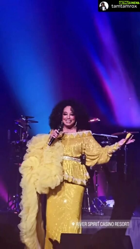 Diana Ross Instagram - The love and the energy in Tulsa was incredible. Thank you for a beautiful night of making new memories together. #dianaross #legacy24 #dianarossthankyou