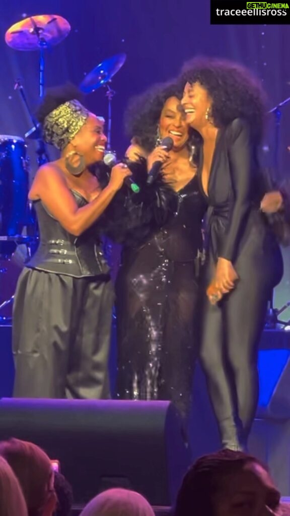 Diana Ross Instagram - What a special night we shared at @radiocitymusichall…my daughter @traceeellisross came on stage to sing the song that my eldest daughter @therhondaross wrote for me with us and it was such a lovely moment. Thank you to everyone who was a part of this beautiful night, including those who watched live on Facebook. Together we created a memory that I will always treasure. #dianaross #dianarossthankyou #nyc