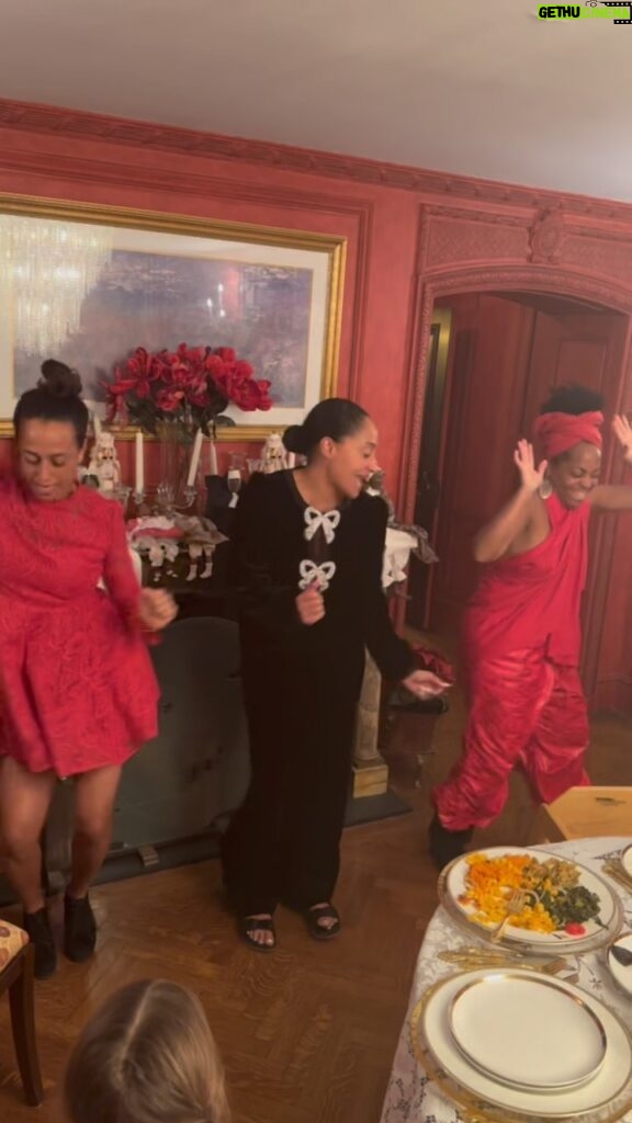 Diana Ross Instagram - Dinner theater with my talented daughters this past Christmas ❤️ singing a childhood song my sister Rita taught them.