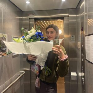Diana Silvers Instagram - aaaand that’s a wrap 🌷 #thekiller #johnwoo 🤯