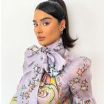 Diane Guerrero Instagram - Press day for @encantomovie @disneyanimation out Nov 24! ⭐️🌟✨ So excited for you to see it! Wearing @zimmermann @stuartweitzman Styled: @itsamandalim MUA @jey_ventura Hair: @mashyourhair