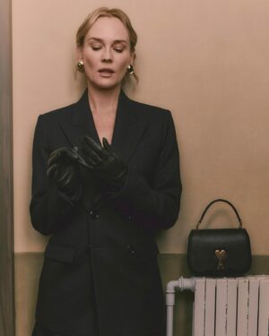 Diane Kruger Instagram - Paris s’éveille ❤️ @amiparis @alexandremattiussi9 #AmiParis #amifw24 @danieltarcher @sandrinecanobock @mr_alexandrycosta