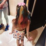 Diane Kruger Instagram - She too cool for school…or mom is 🤣 I love having a girl !!!!!! 🌈 @bigbaldhead