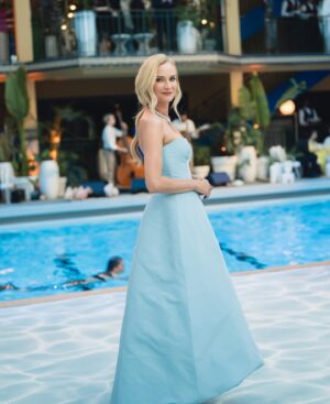Diane Kruger Instagram - Merci @hungvanngo @daniellepriano @karlawelchstylist @moniquelhuillier @jimmychoo @chaumetofficial