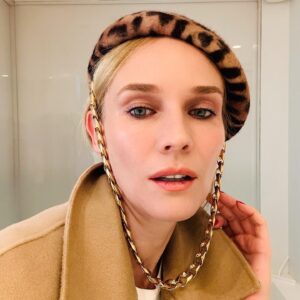 Diane Kruger Instagram - I don’t buy that many fashion items any more for lack of use, but I have to admit….I couldn’t resist this absolutely fabulous Gucci beret 😱 Please take me somewhere pretentiously fashionable @bigbaldhead 🙋‍♀️😎