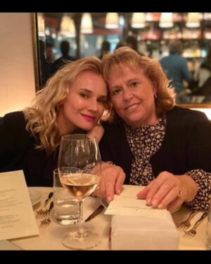 Diane Kruger Instagram - Couldn’t pick….April 22 was pretty awesome 😎