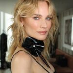 Diane Kruger Instagram - Debbie Harry inspired always ❤️ Thank you @davidkoma @nikki_makeup @rio_hair @jonathan_huguet @liga_nails @repossi @davidkomalondon