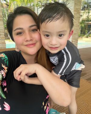 Diane Medina Instagram - Swimming at @picosandshotel.official 😍