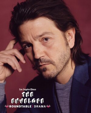 Diego Luna Instagram - Gracias @latimes !! What a wonderful opportunity to chat with this amazing group of actors. It was very special. #Andor