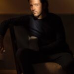 Diego Luna Instagram - Glad to sit down with Backstage and talk about #Andor! “It’s about telling the story that matters that will assure you that you’ll find a connection with someone else.”