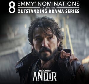 Diego Luna Instagram - Here we go!!! Vamos a los #EmmyAwards !! Llegó el pingüino. #andorinhas