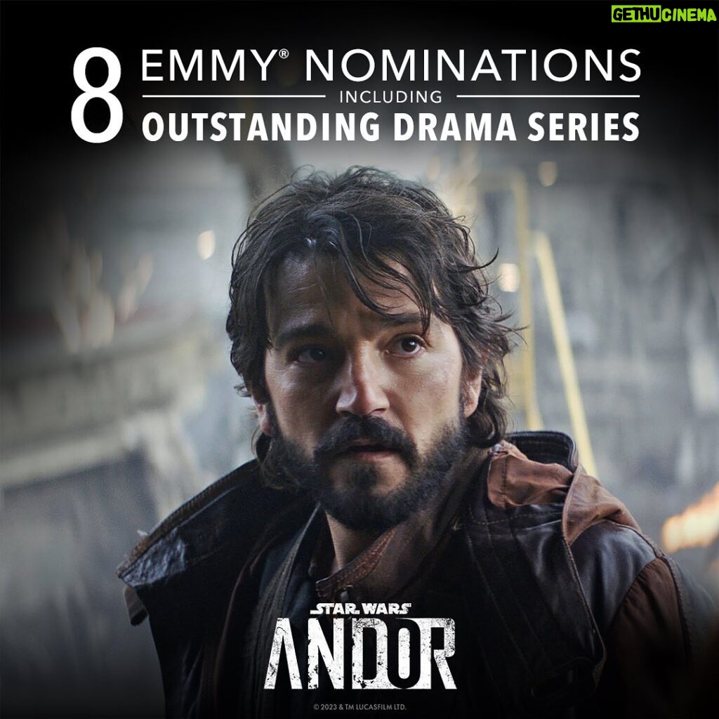 Diego Luna Instagram - Orgullo total! #Andor is about community, so proud to be part of this family, the strength of community is what this series is about!!!