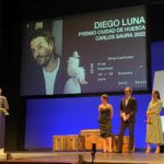 Diego Luna Instagram - Gracias al @festivalhuesca por un reconocimiento que resultó tan emotivo. Felices 50 años!