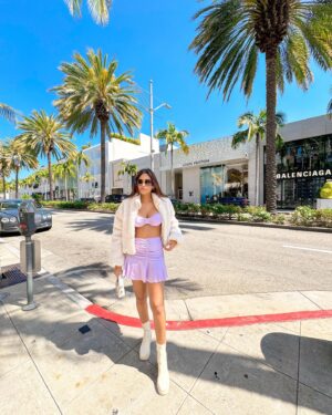 Dimpi Sanghvi Instagram - ICONS ARE HERE!!! 🌴☀️
Witnessed the biggest launch in LA with @airbnb. From staying at the Disney Up House which actually floats to sleeping in a room surrounded by Ferraris, each ICON more unique than the other, this event was full of awestruck moments. Grateful to @airbnb for inviting me to represent India at this legendary event 🫶✨ #airbnbpartner 

#summerrelease #dimpisanghvi #dimpitraveldiaries #airbnb #zacefron #milakunis #khaby #ashtonkutcher #indiantravelinfluencers #losangeles #worldtraveller #indiantravelyoutubers