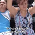 Dinah Moraes Instagram - Fugindo das contas! #humor #dinahmoraes