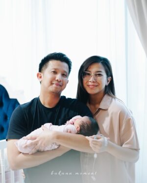 Dita Fakhrana Instagram - Welcome to the world✨
Ariana Nasya Yoshiaki 💕
May you always know little one, That you were wished for, longed for, prayed for and will be forever loved 💕