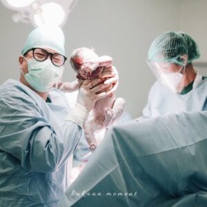 Dita Fakhrana Instagram - When two, Became three 🤍
We are just growing and changing into something deeper 🤍

And thank you so much for the team of @dr_santoso , Dr. Harun & Dr. Oki 🙏🏼