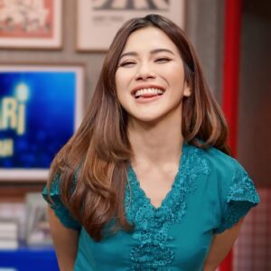 Dita Fakhrana Instagram - I’m not perfect , but I’m always my self ☺️