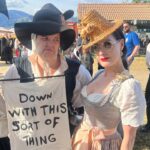 Dita Von Teese Instagram - First time at @renaissancepleasurefaire yesterday! The highlight for me was the judgmental group of puritans. Yesterday’s #renfaire theme was #cottagecore 🧚‍♀️ @lenahoschek Thank you to my talented friend, #renaissancefaire billboard star @bendybonnie 💛
