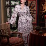 Dita Von Teese Instagram - Just arrived @ditavonteeselingerie ditavonteeselingerie.com our new Toile de Teese #burlesque print, on a dressing gown, négligée and a pair of unisex boxer shorts. Feather Plume jewels available now at luxfaire.com 📷 @sanchezzalba @tonyduquettestudio #Dawnridge Glam by @officialdanilohair @gregoryarlt
