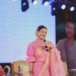 Divya Dutta Instagram – At the @jvwu_jaipur ..with the honorable governor of rajasthan @kalrajmishraofficial  for thecwomen achiever awards.. so lovely to have an interactive session with an exciting enthusiatic audience..women, who love you and look up to you.. #gratitude 
@yogesh_ballan 
@raasshhmii