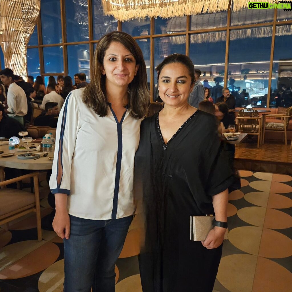 Divya Dutta Instagram - Dear @gabriellademetriades , thankyou for inviting me to a delightful eve at @megumibandra ..an absolutely amazing host!! Lovely catching up with @rampal72 @shibaniakhtar @razylivingtheblues @sufisoul And my dear @sunaeyaa how amazingly have you curated the menu..lipsmacking delicious. My bests to u n #amitpal .