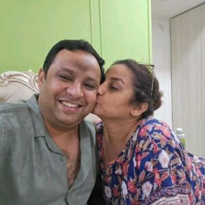 Divya Dutta Instagram - Ye zindagi ka pyaala ..thoda tera thoda mera...ye bachpan ka sath, thoda tera thoda mera..wo chedh chad, wo masti mazaak...thoda tera thoda mera... wo hath pakad kar kandhe par sar rakhne ka sukoon...thoda mera, thoda tera...
Mil baant ke zindagi ka safar sundar sa..thoda tera thoda mera.
Happy bday to the most amazing human being who i m lucky to have as my brother! Shine on doc saab! Love u n happy bday @drrahulsdutta .will miss being with you today!