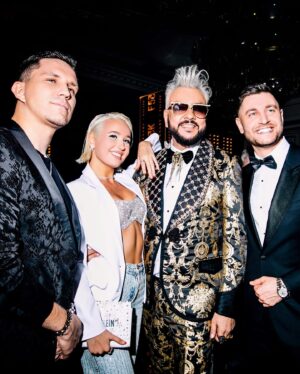 Dmitriy Maslennikov Instagram - Мощно отметили юбилей поп-короля 👑❤️‍🔥 #55 А какая ваша самая любимая песня Филиппа??)) 👇🏼