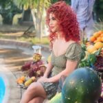 Dolly Shaheen Instagram - انا حلويات ست البنات انا ترندات ملكة جيلي #دوللي_ست_البنات #حوش_الدلع #يا_حبيبتي_يا_امي #الملكة #دولي_شاهين #دوللي #دولي #دوللي_شاهين #ننه_هو #افراح_و_زينة #حكاية_بنت #الحاجة_داعيالك #سنة_سعيدة #queen #dollyshahine #dolly #ninna_hoo #afrahwzina #hekayet_bent