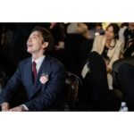 Donghae Instagram - 결혼축하해 형 :) 형수님이랑 평생 행복하길바래 🤵💍👰‍♀️ happy wedding 💒