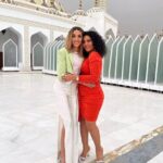 Donia Samy Instagram - كل سنه و انتى الدنيا و مافيها كل سنه و انتى شاطره و ناجحة و بتنجحى كل سنه و انا فخوره بيكى كل سنه و انتى اختي و بنتى و صاحبتى كل سنه و انتى صاحبه مريحه و بتفهمينى من غير ما اتكلم كل سنه و انتى تحويشه عمرى ربنا يديم وجودك فى حياتى بحبك يا صاحبتى 🤍🌍