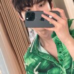 Doyoung Instagram - 🍀☘️@dolcegabbana #dolcegabbana #돌체앤가바나