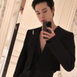 Doyoung Instagram - 😎#dgaltamoda @dolcegabbana